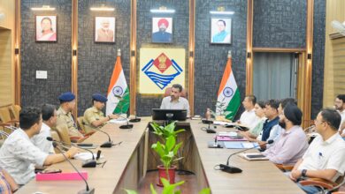 यातायात सुधार एवं पार्किंग व्यवस्था को लेकर डीएम सख्त, माइक्रो लेवल प्लान तैयार कर कार्यों में तेजी लाने के निर्देश