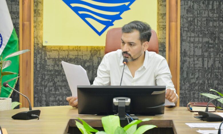 नदियां केवल जल का स्रोत नहीं, हमारी संस्कृति और सांसों की डोरी-डीएम नदियां केवल जल का स्रोत नहीं, हमारी संस्कृति और सांसों की डोरी-डीएम