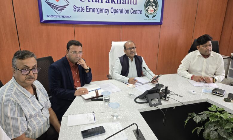 जल्द से जल्द खोली जाएं ग्रामीण सड़कें-सुमन