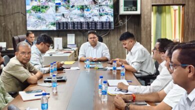 भारी वर्षा को लेकर रूद्रप्रयाग जिला प्रशासन अलर्ट जिलाधिकारी विशाल मिश्रा ने आपदा कंट्रोल रूम पहुंचकर व्यवस्थाओं का लिया जायजा
