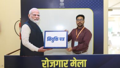 देहरादून रोजगार मेले में 249 अभ्यर्थियों को नियुक्ति पत्र वितरित, अब तक 12 लाख से अधिक युवा लाभान्वित देहरादून रोजगार मेले में 249 अभ्यर्थियों को नियुक्ति पत्र वितरित, अब तक 12 लाख से अधिक युवा लाभान्वित