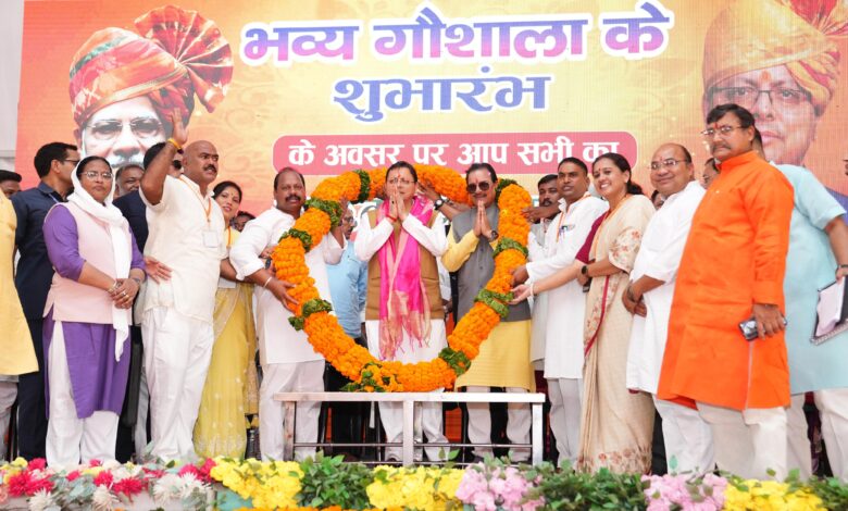 मुख्यमंत्री ने हल्दीघेरा, खटीमा में ₹7.23 करोड़ की लागत से निर्मित गौशाला का किया लोकार्पण